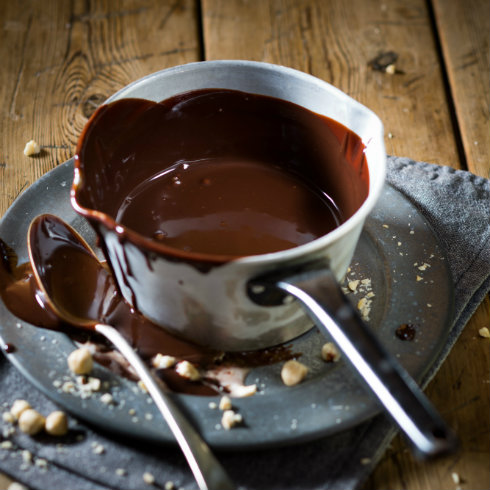 Warm chocolate peanut butter sundae sauce - good enought to eat from the pot! (photography by Daniela Zondagh)