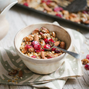 Granola With Almonds & Cranberries